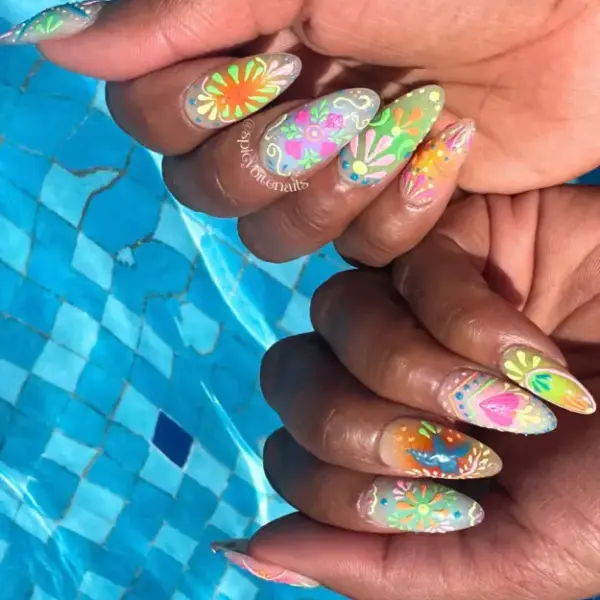 Flor y Fiesta – Mexican Folk Art Inspired Airbrush Rainbow Press-On Nail Extensions 10pcs