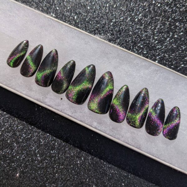Dragon’s Eye – Purple and Green Cat Eye False Press-On Nail Extensions 10pcs