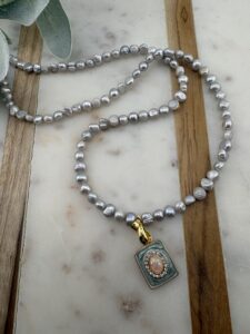 Gray Freshwater Pearl Pendant Necklace