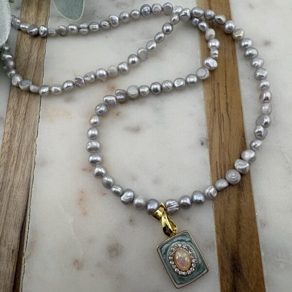 Gray Freshwater Pearl Pendant Necklace