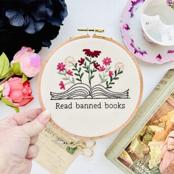Read more books (7 patterns) / Embroidery PDF Pattern Download 6 inch