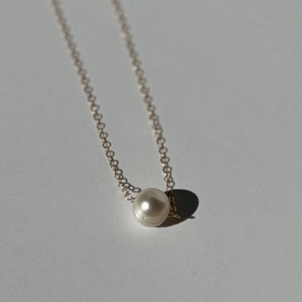 Floating Freshwater Pearl Dainty Necklace