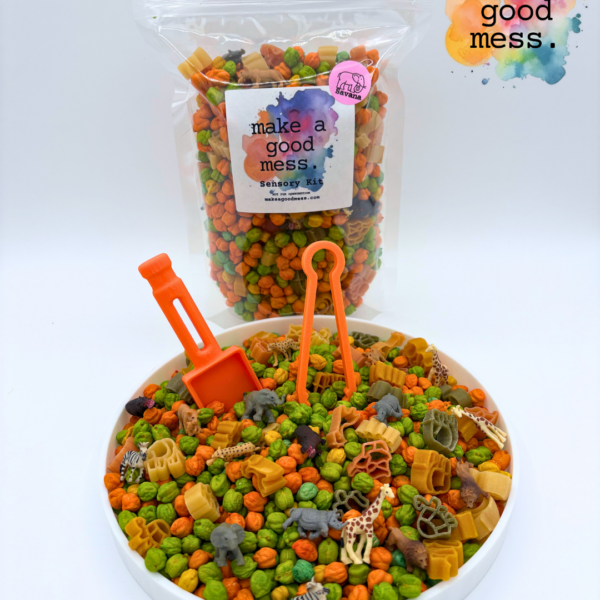 Savana Pour & Play Sensory Kit