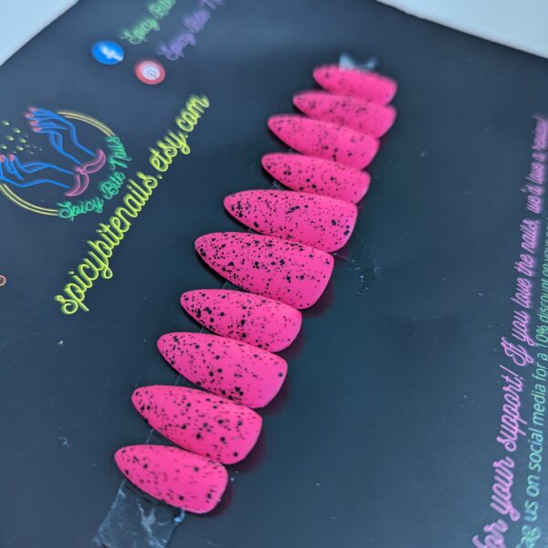 Pink Shock – Matte Speckled Neon Pink Press-On Nail Extensions 10pcs