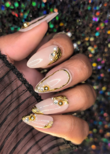 The Goddess - Classy Nude, Pearl and Gold Chrome Abstract False Press-On Nail Extensions 10pcs