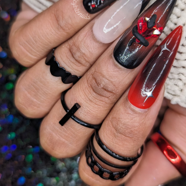 Dangerous Love – Black and Red Snake Aura Y2K False Press-On Nail Extensions 10pcs