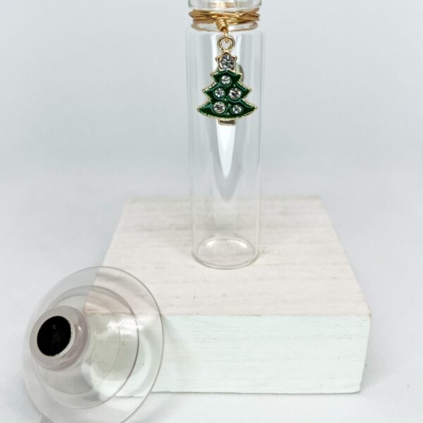 Prop Station – Christmas Tree