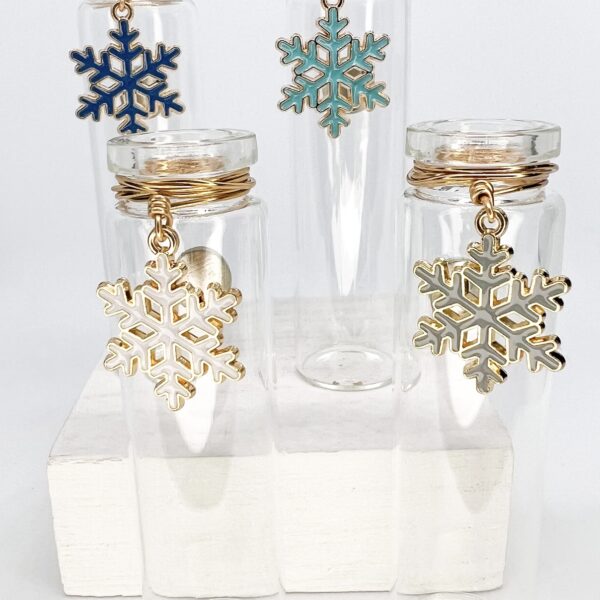 Prop Station – Snowflakes